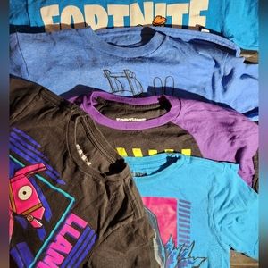 Boys lot of 5 Fortnite tshirts